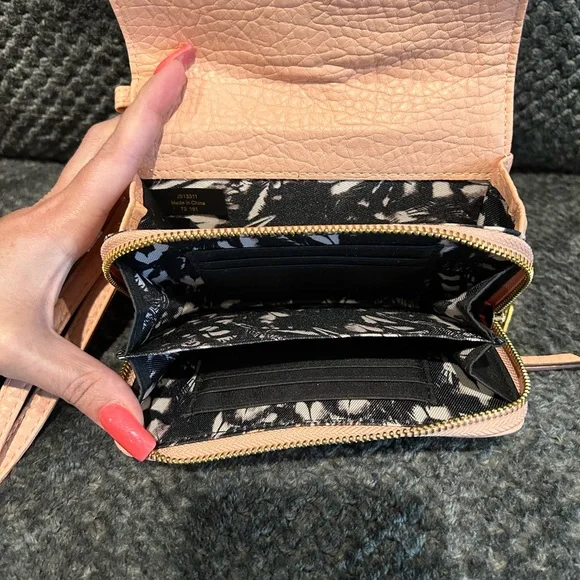 Jessica Simpson Wallet/clutch - Picture 2 of 5